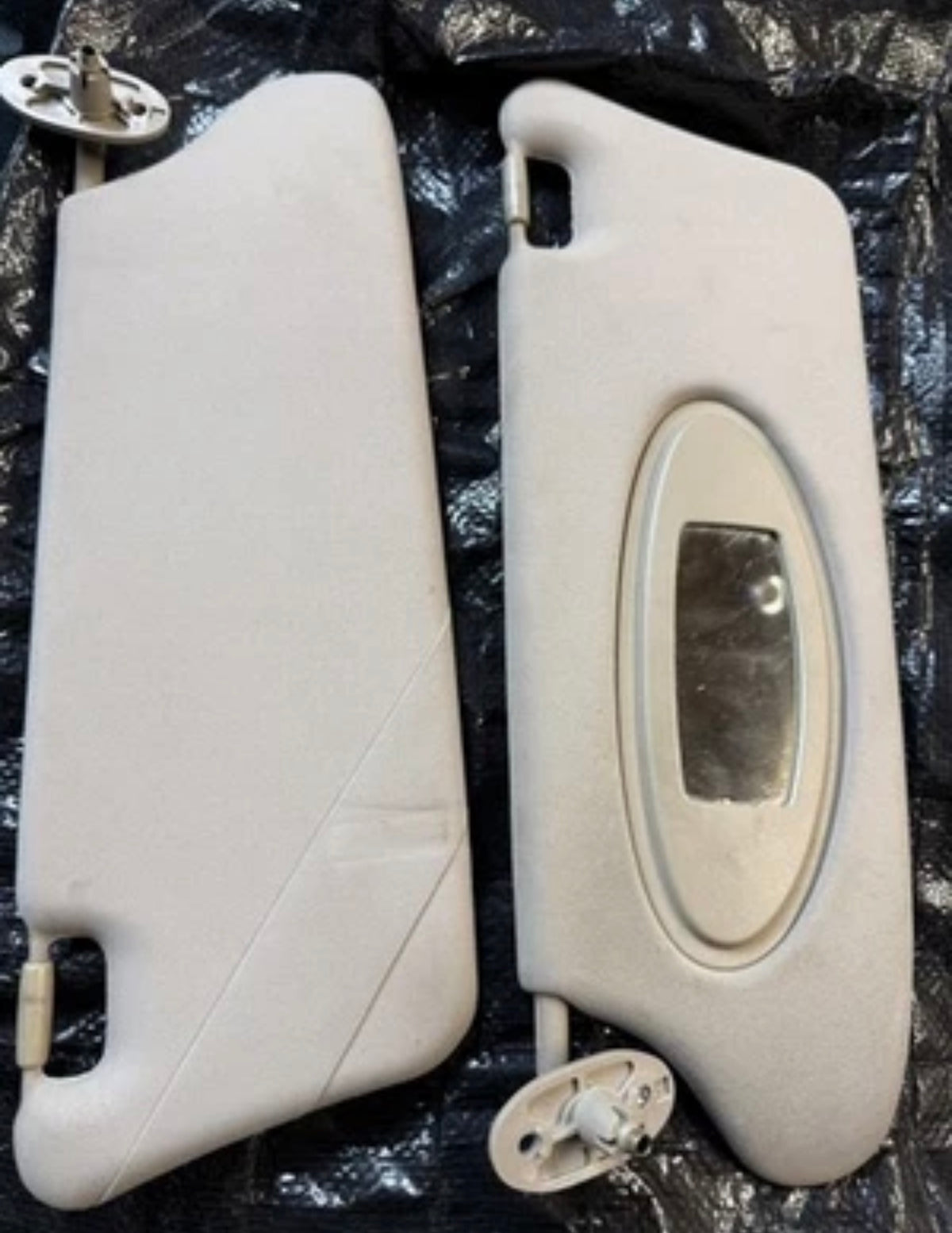 ROVER 75 MG ZT PAIR OF SANDSTONE BEIGE SUN VISORS NON ILLUMINATED