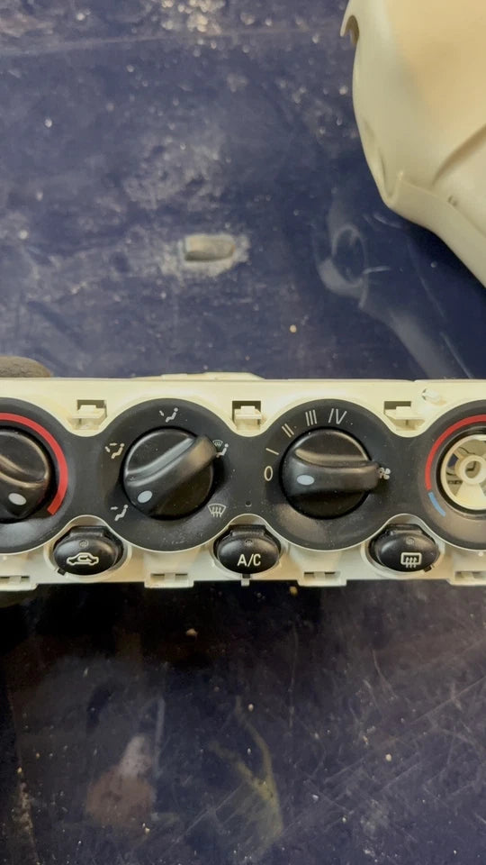 ROVER 75 A/C CLIMATE HEATER CONTROL SWITCH PANEL JFC102162 PUY