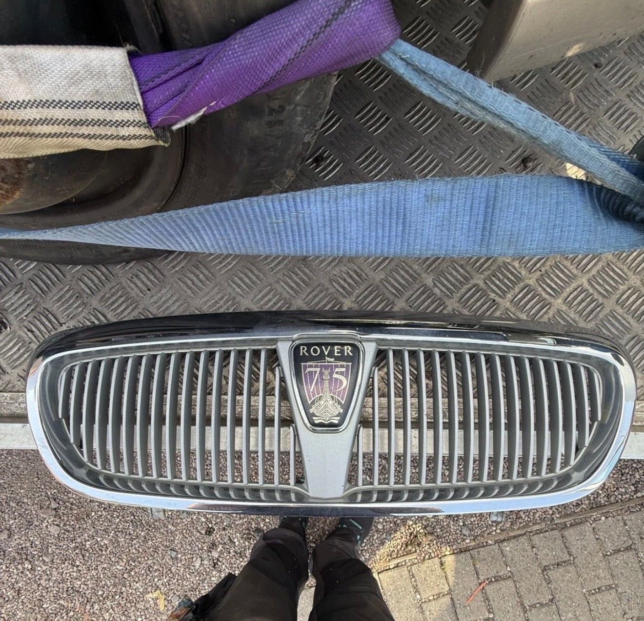 ROVER 75 CLUB SE TOURER MK1 1999-2004 FRONT GRILLE DHB102260