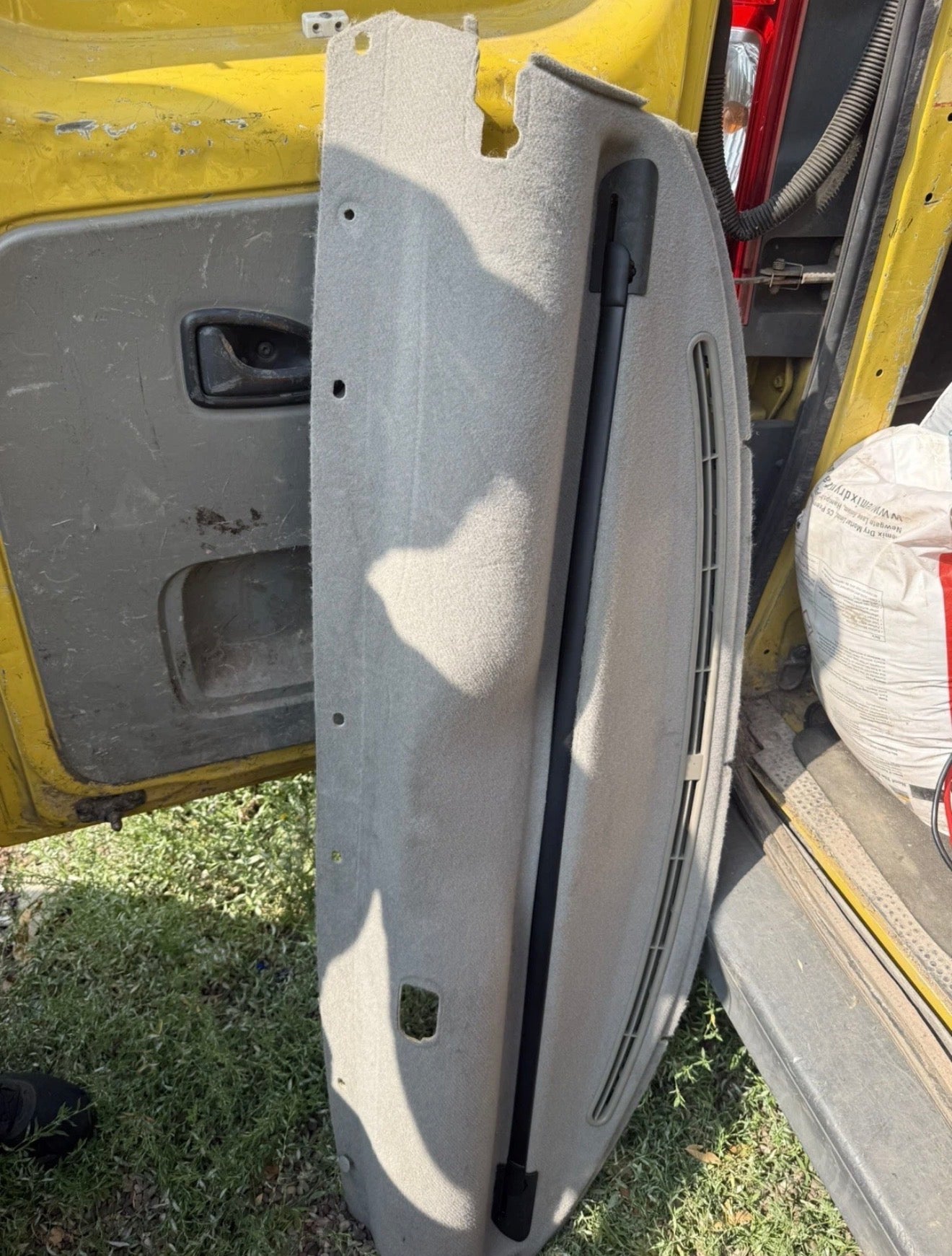 Rover 75/ MG ZT Saloon Used Rear Sun Blind Parcel Shelf Smokestone Grey (Collection only)