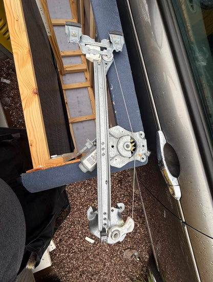 MG ZT ROVER 75 O/S/R DRIVERS SIDE REAR ELECTRIC WINDOW MOTOR & REGULATOR