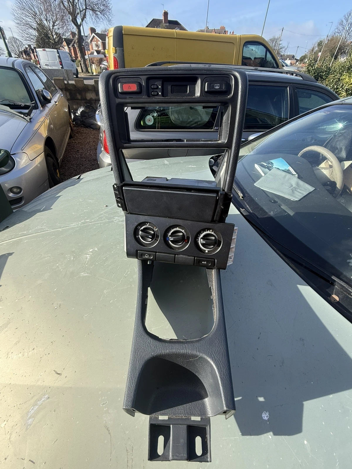 MG ZS/ Rover 45 Mk1 Centre Console FHD000080PGJ, With Clock, Ashtray Etc