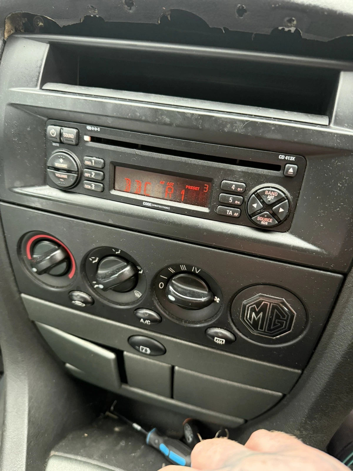 ROVER 75, 45 AUDIO SYSTEM CD PLAYER XQE000930PMA With Code