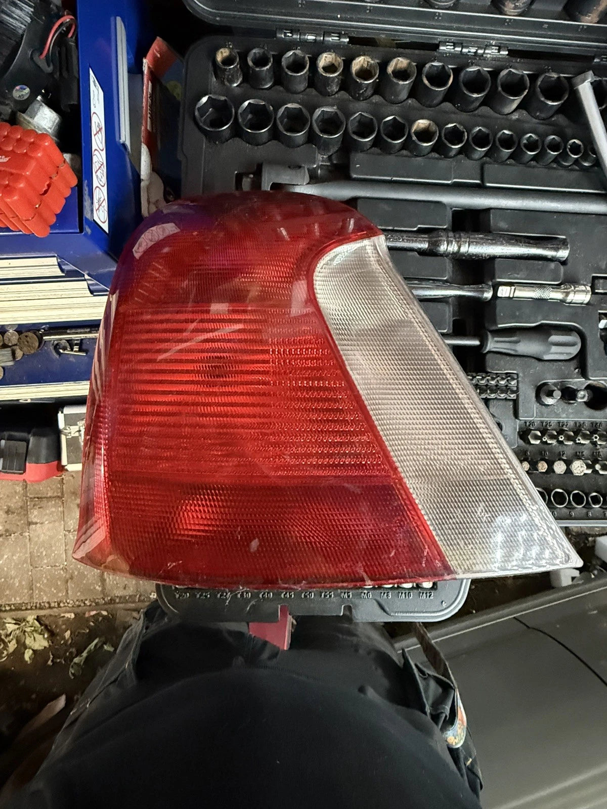 Genuine Rover 75 / MG ZT - Saloon - Passenger Side Rear Lamp Unit - XFB000510