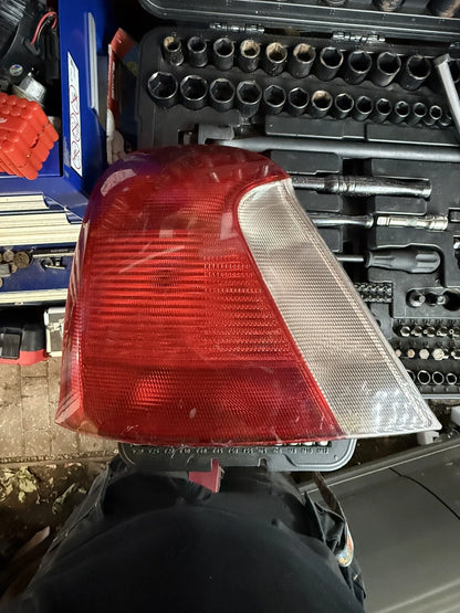 Genuine Rover 75 / MG ZT - Saloon - Passenger Side Rear Lamp Unit - XFB000510