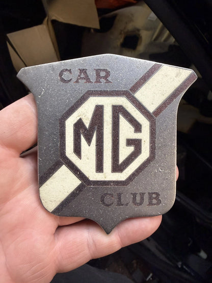 MG CAR CLUB ENAMEL MOTOR BADGE EMBLEM
