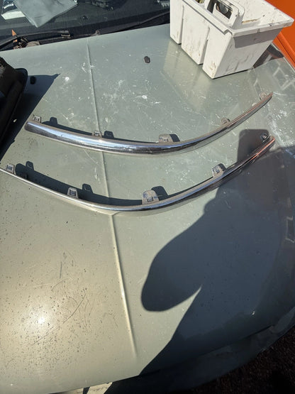 ROVER 75 MK1 PASSENGER & DRIVERS FRONT BUMPER CHROME TRIM