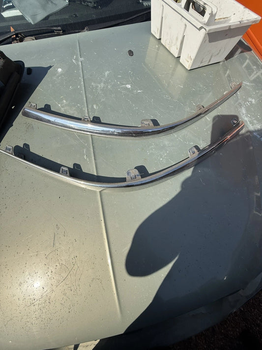 ROVER 75 MK1 PASSENGER & DRIVERS FRONT BUMPER CHROME TRIM