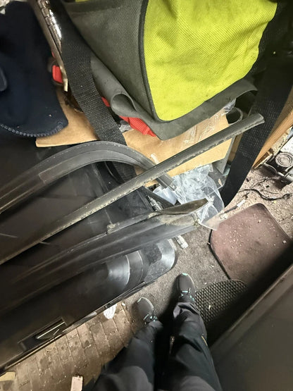ROVER 75 MG ZT (99-05) WINDSCREEN RUBBER FINISHER TRIM SEAL