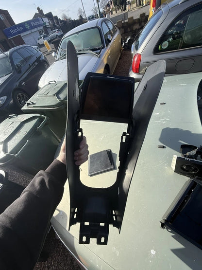 MG ZS/ Rover 45 Mk1 Centre Console FHD000080PGJ, With Clock, Ashtray Etc