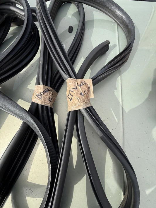 ROVER 75 & MG ZT Rover 75/MG ZT Rubber Door Seals, Full Set